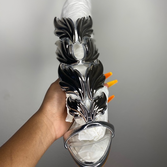 Giuseppe Zanotti - Coline Cruel Wing - Picture 2 of 10